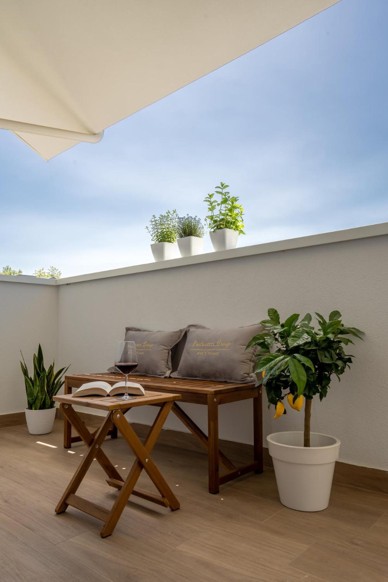 Inaugurazione 2024 - Villa Pratu Apartments A 100 Metri Dal Mare ริชโชเน ภายนอก รูปภาพ